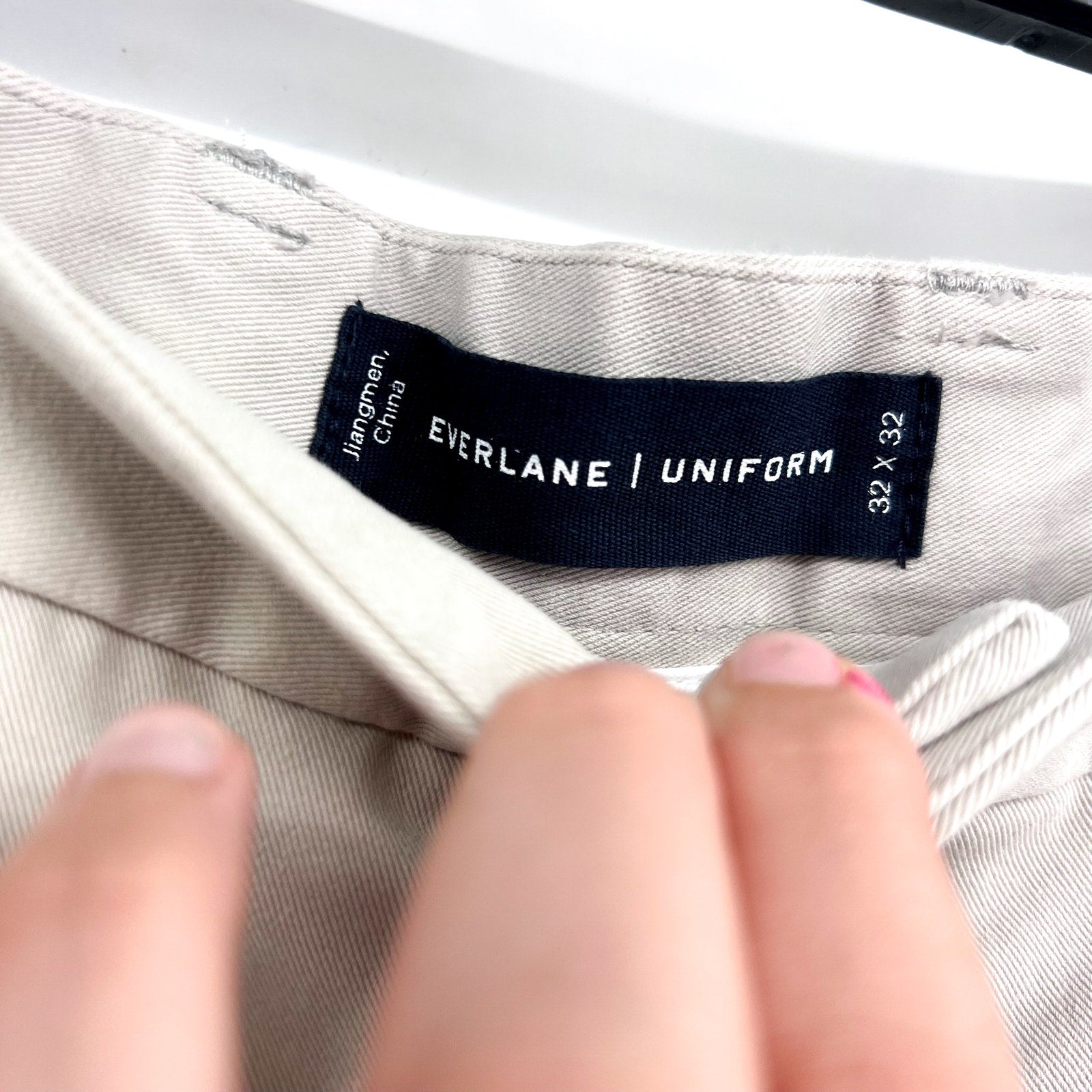 EVERLANE Uniform Mens Performance Chino Pants 32x32 Sandstone Athletic Fit NWT