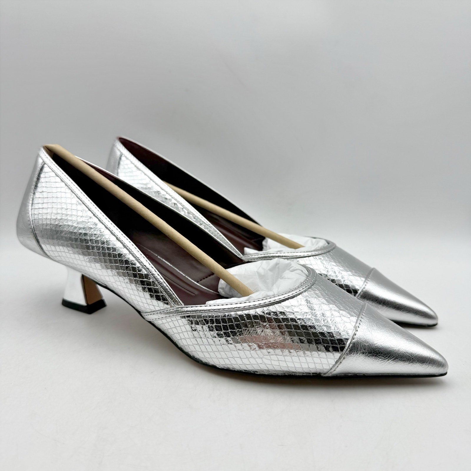Franco Sarto Womens Darcy Pumps US 8.5 Wide EU 39 Silver NIB