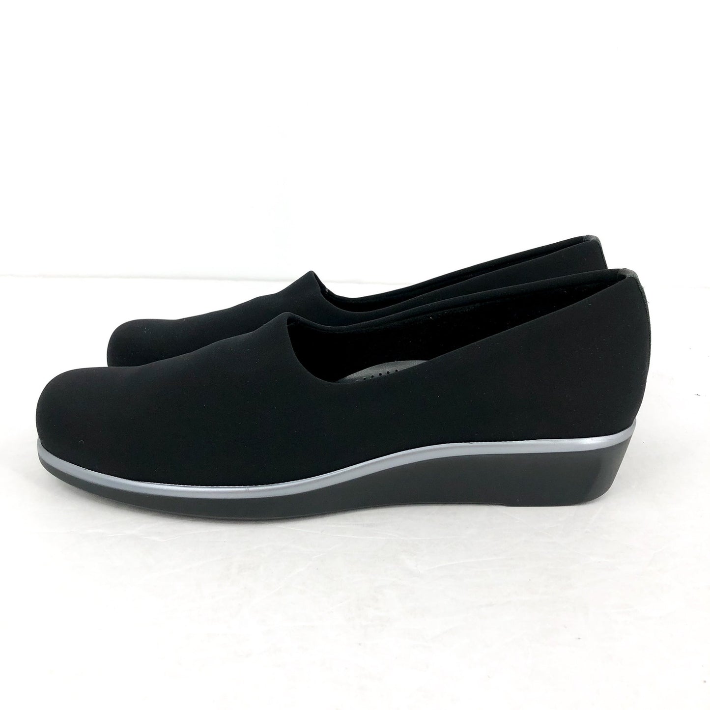 SAS Womens Bliss Wedge Slip On Shoes Size 9.5 SLIM Black Leather Comfort NIB