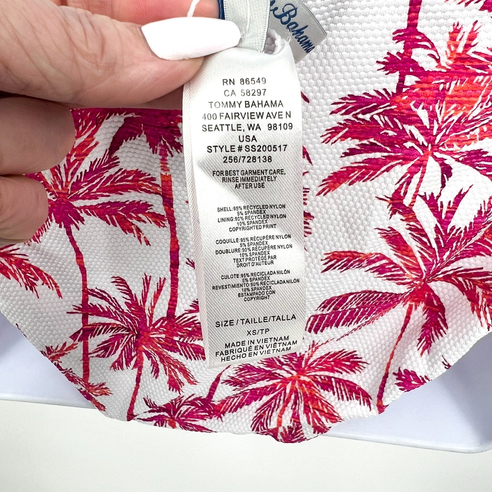 TOMMY BAHAMA Island Cays Hipster Bikini Bottom XS Pink Maui Print Reversible NWT