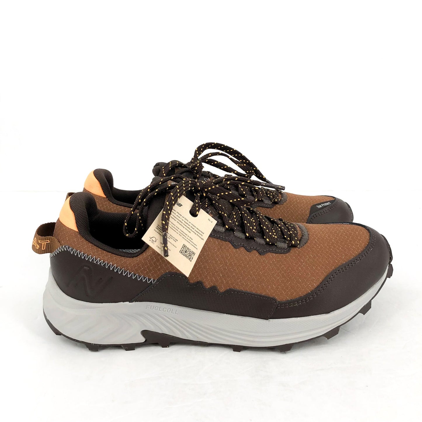 New Balance Mens FuelCell 2190 V1 Trail Running Sneakers US 8.5 Brown WP NIB