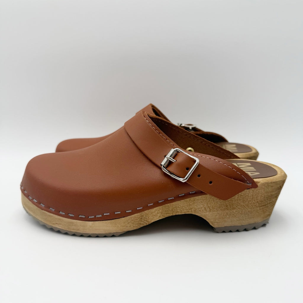MIA Womens Alma Clogs EU 38 US 8 Luggage Brown Leather Slip On Swedish NIB