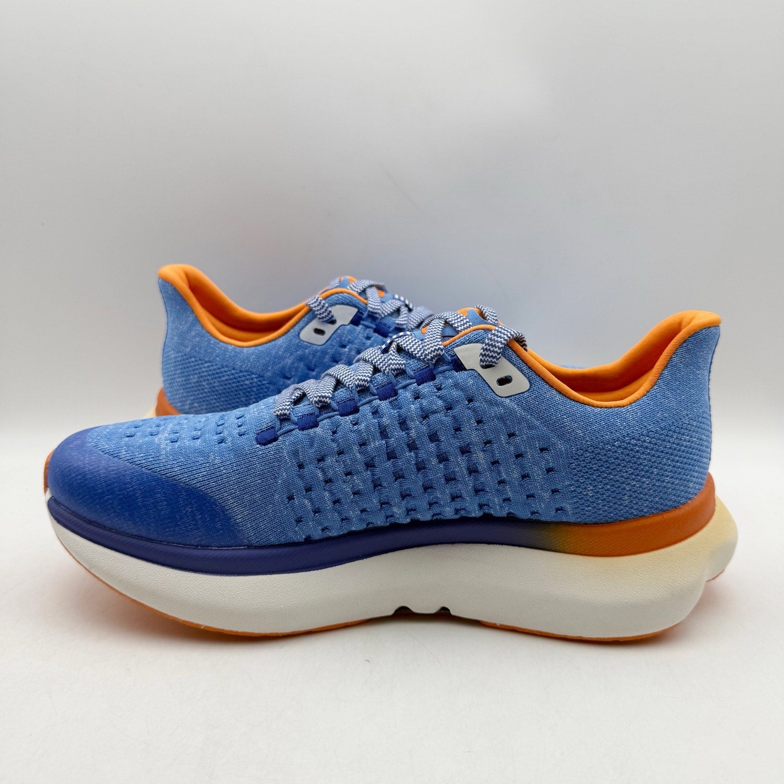 Rabbit Womens Dream Chaser Running Shoes US 9 EU 40 Blue Orange Athletic NIB