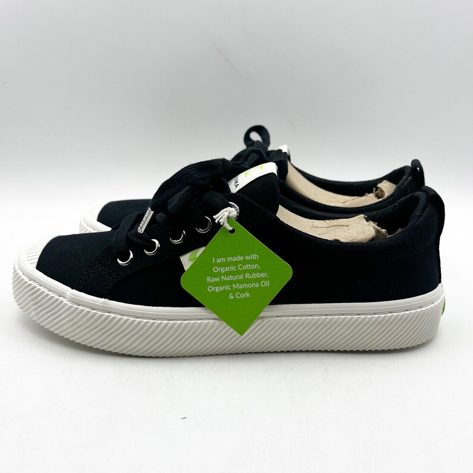 Cariuma Womens OCA Low Top Sneakers Size 6.5 Black Canvas Organic Cotton NIB