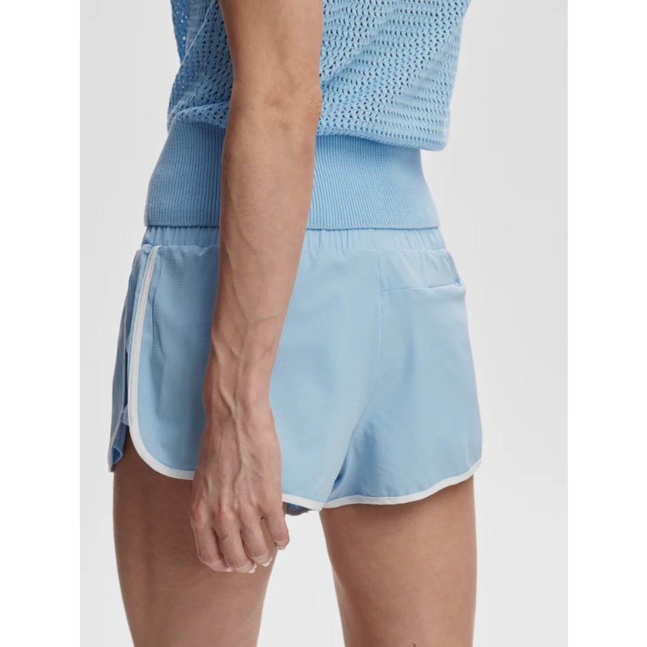 VARLEY Women's Arlington Running Shorts Large Airy Blue 2'' Inseam NWT