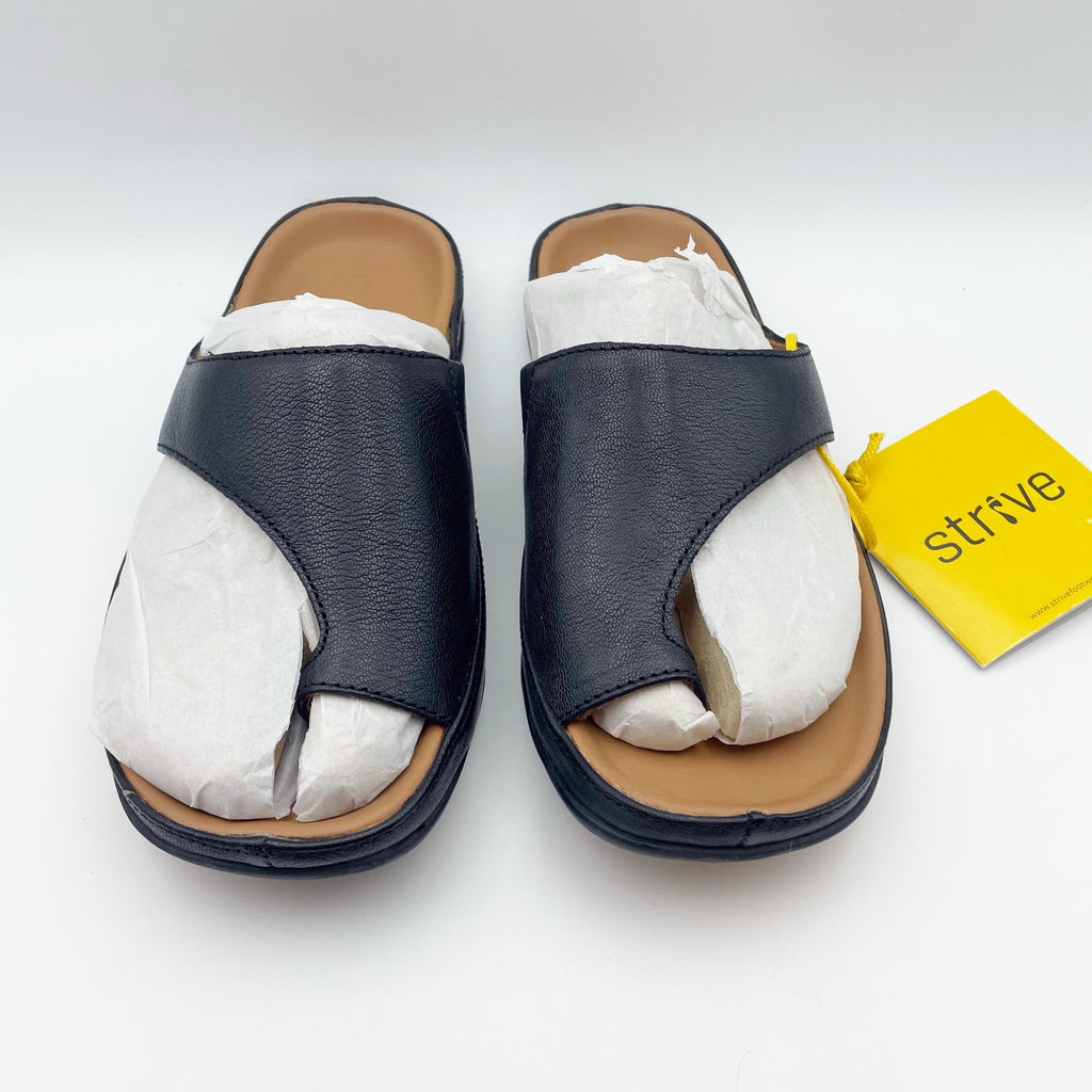 Strive Womens Capri II Thong Sandals US 6 EU 36 Black Leather NIB