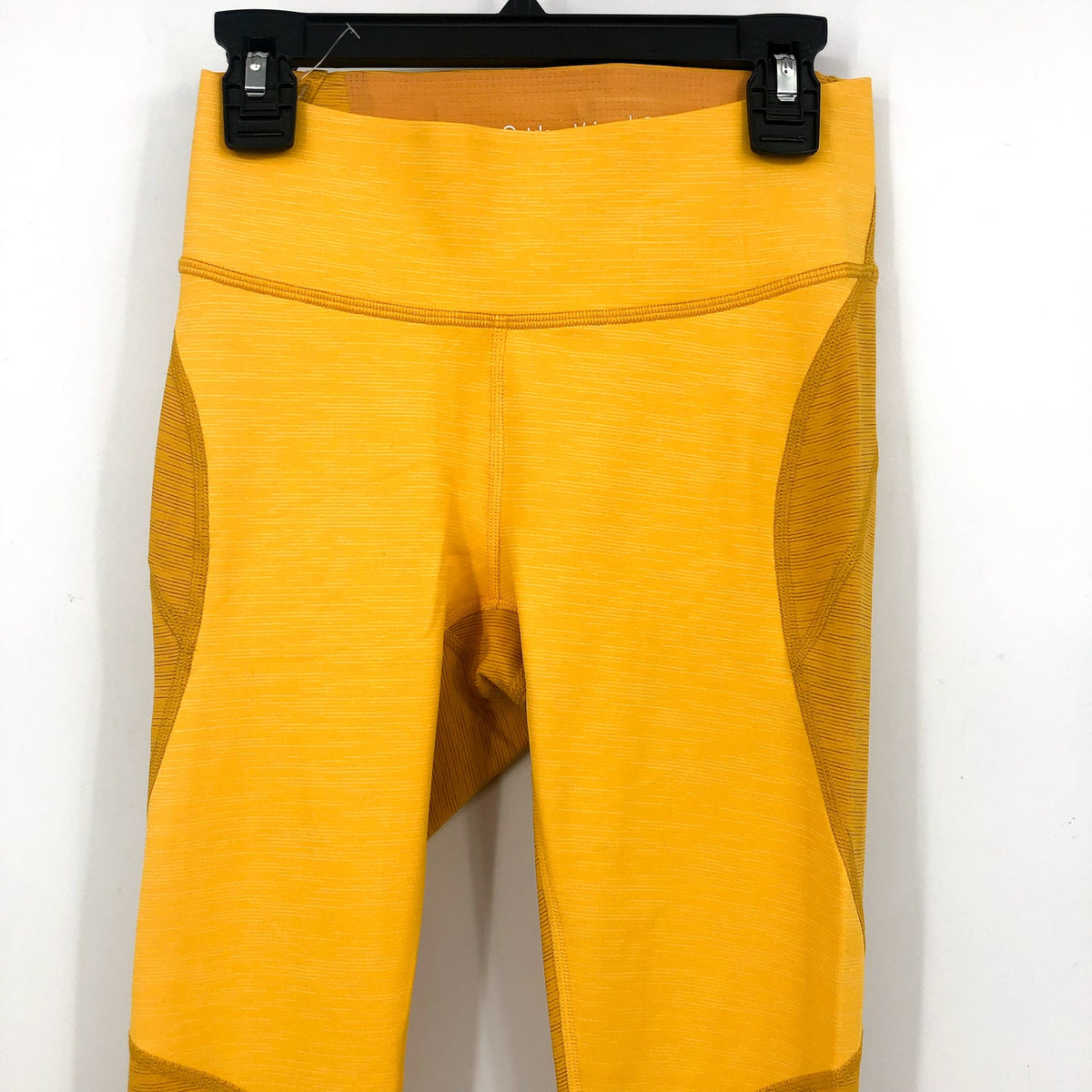 OUTDOOR VOICES Women's TechSweat™ Core 3/4 Legging XS Yellow Citrus NWT