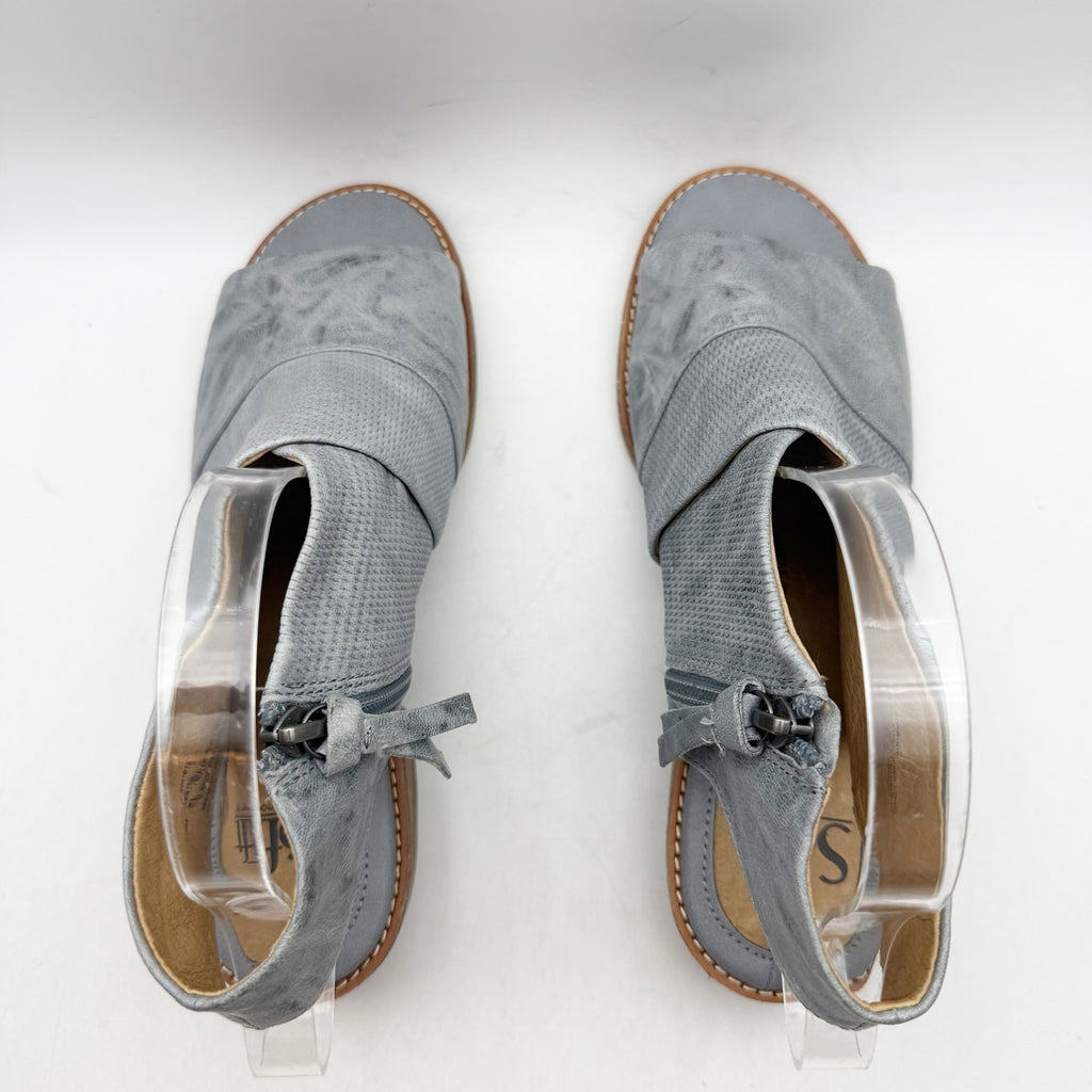 SOFFT Womens Natalia Heeled Sandals Size 7.5 M Grey Blue Suede NWOB