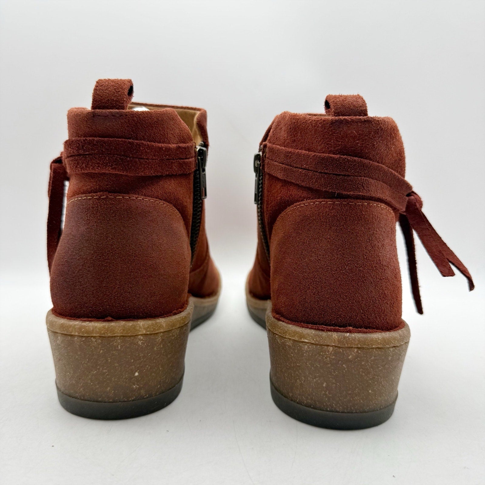 Born Womens Vaughn Ankle Booties US 10 M EU 40.5 Red Brown Suede NWOB