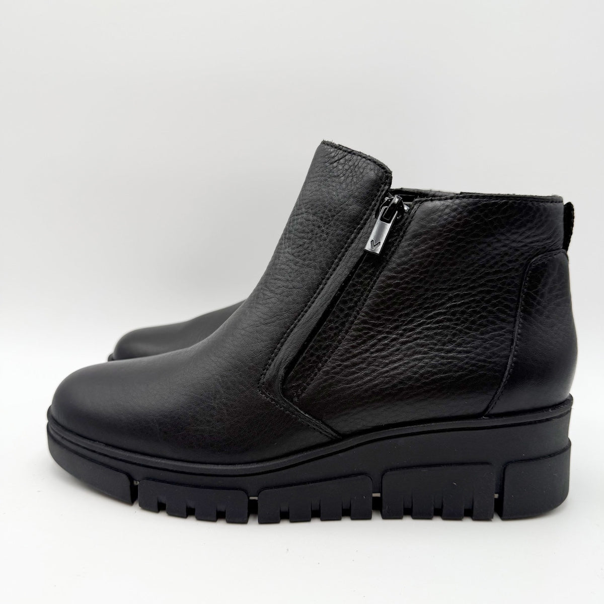 Vionic Womens Uptown Sur Ankle Boots Size 7 EU 37 Black Leather Wedge NIB