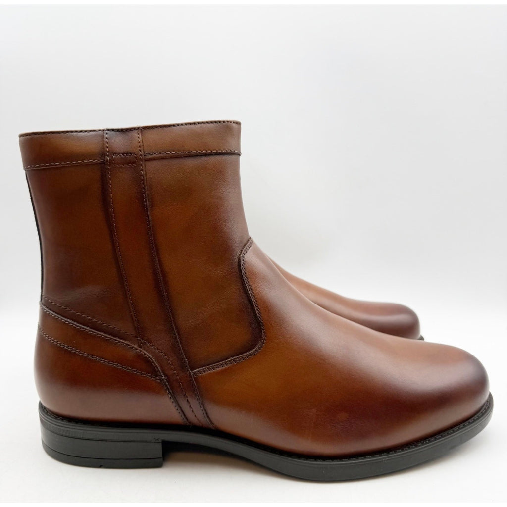 Florsheim Mens Midtown Plain Toe Boots US 8.5 EEE (3E) Brown Cognac Leather NIB