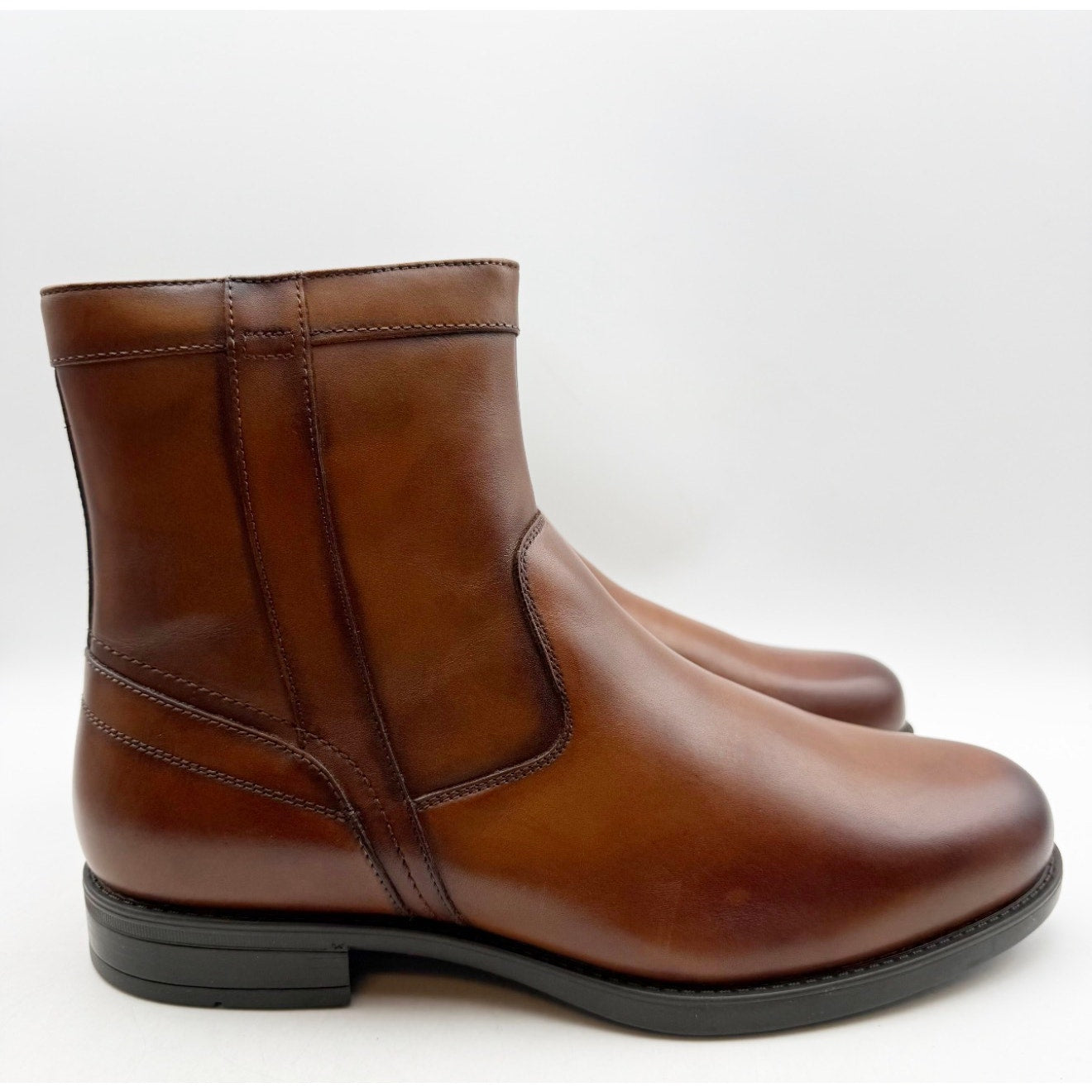Florsheim Mens Midtown Plain Toe Boots US 8.5 EEE (3E) Brown Cognac Leather NIB