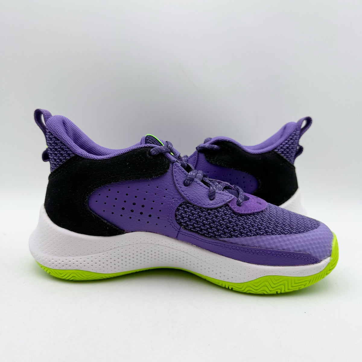 Under Armour Kids Curry 3Z 24 Basketball Shoes YOUTH SIZE 4.5 Purple NWOB