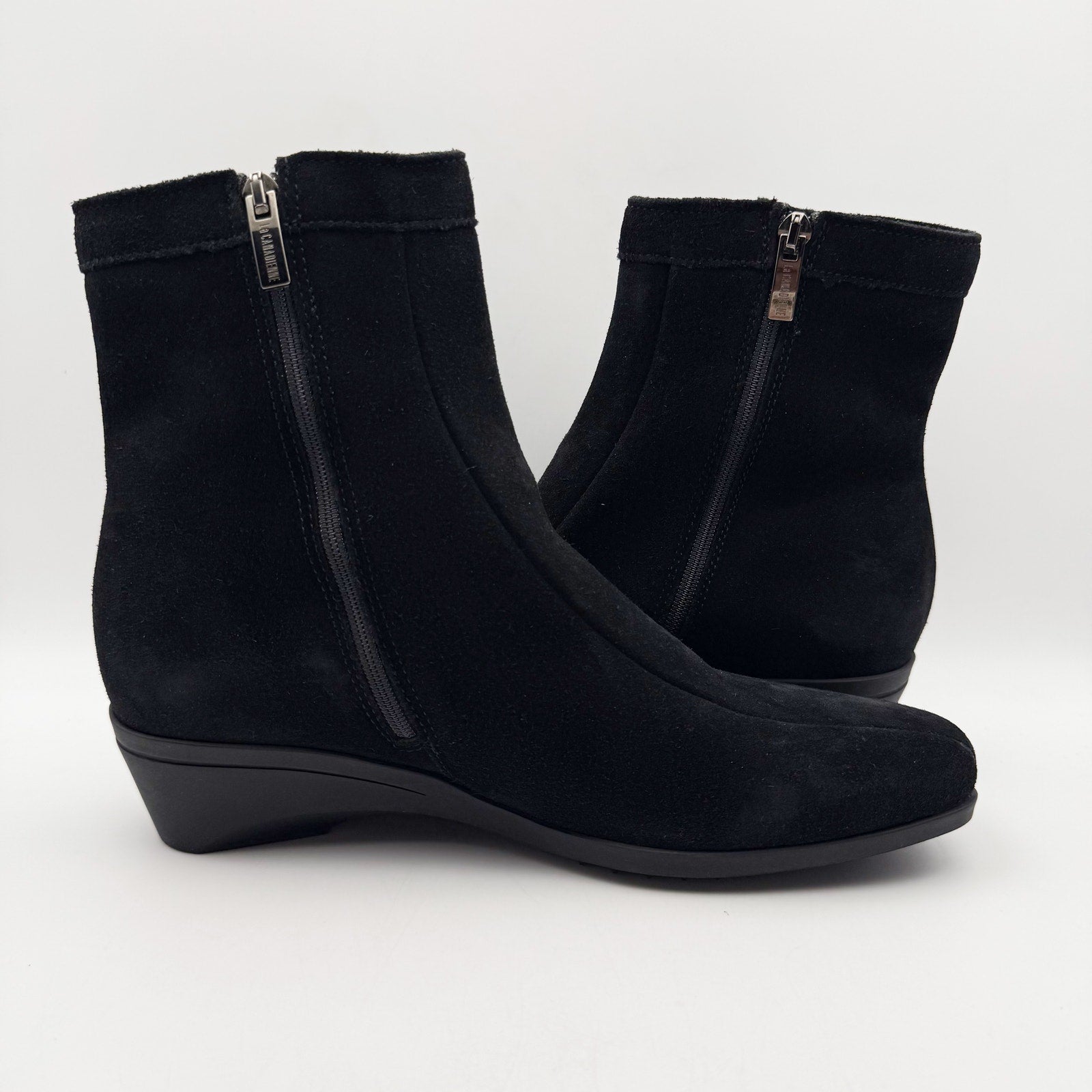 La Canadienne Womens Elizabeth Bootie US 7.5 EU 38 Black Suede Waterproof NWOB