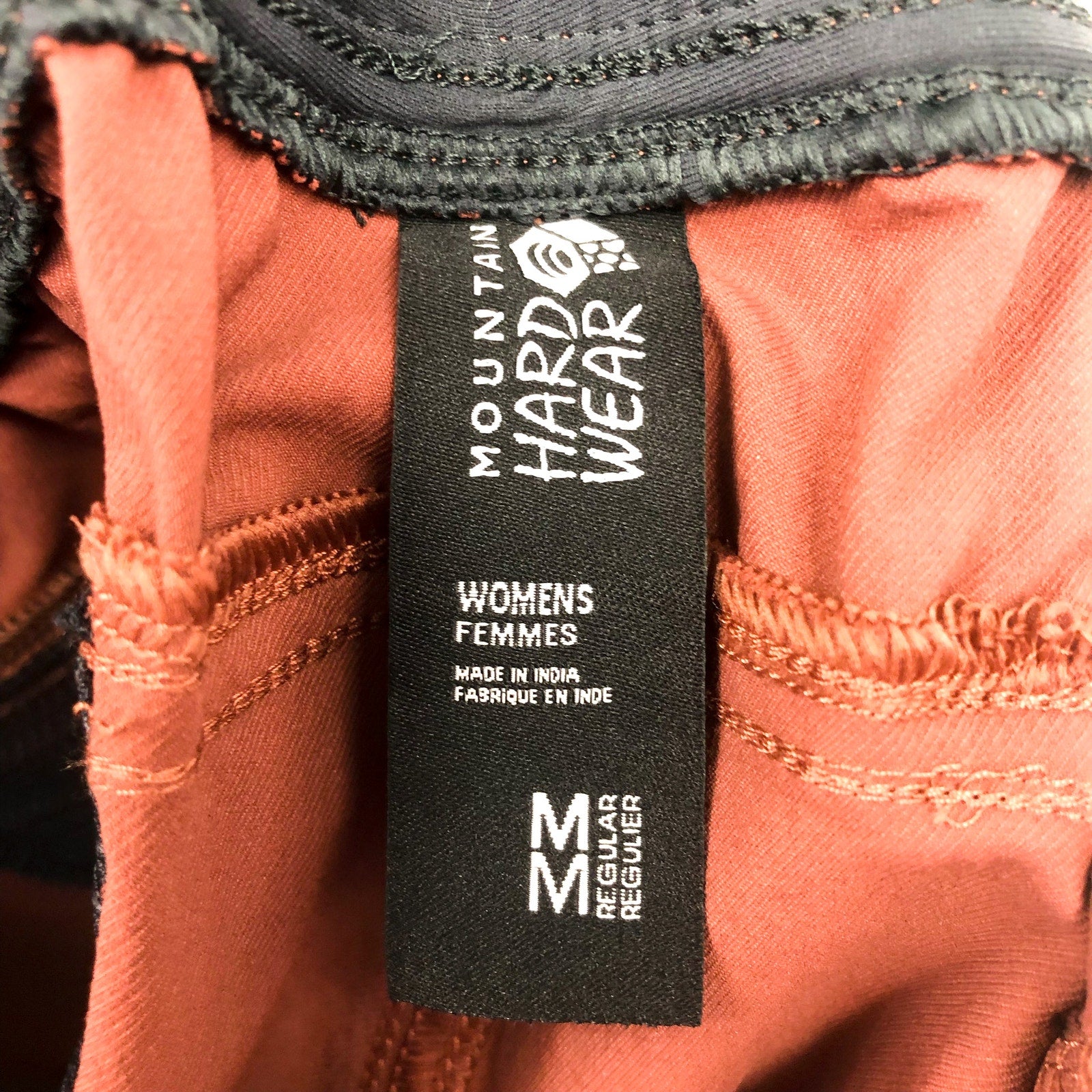 MOUNTAIN HARDWEAR Women's Basswood Pull-on Shorts Medium Red Clay Earth NWT