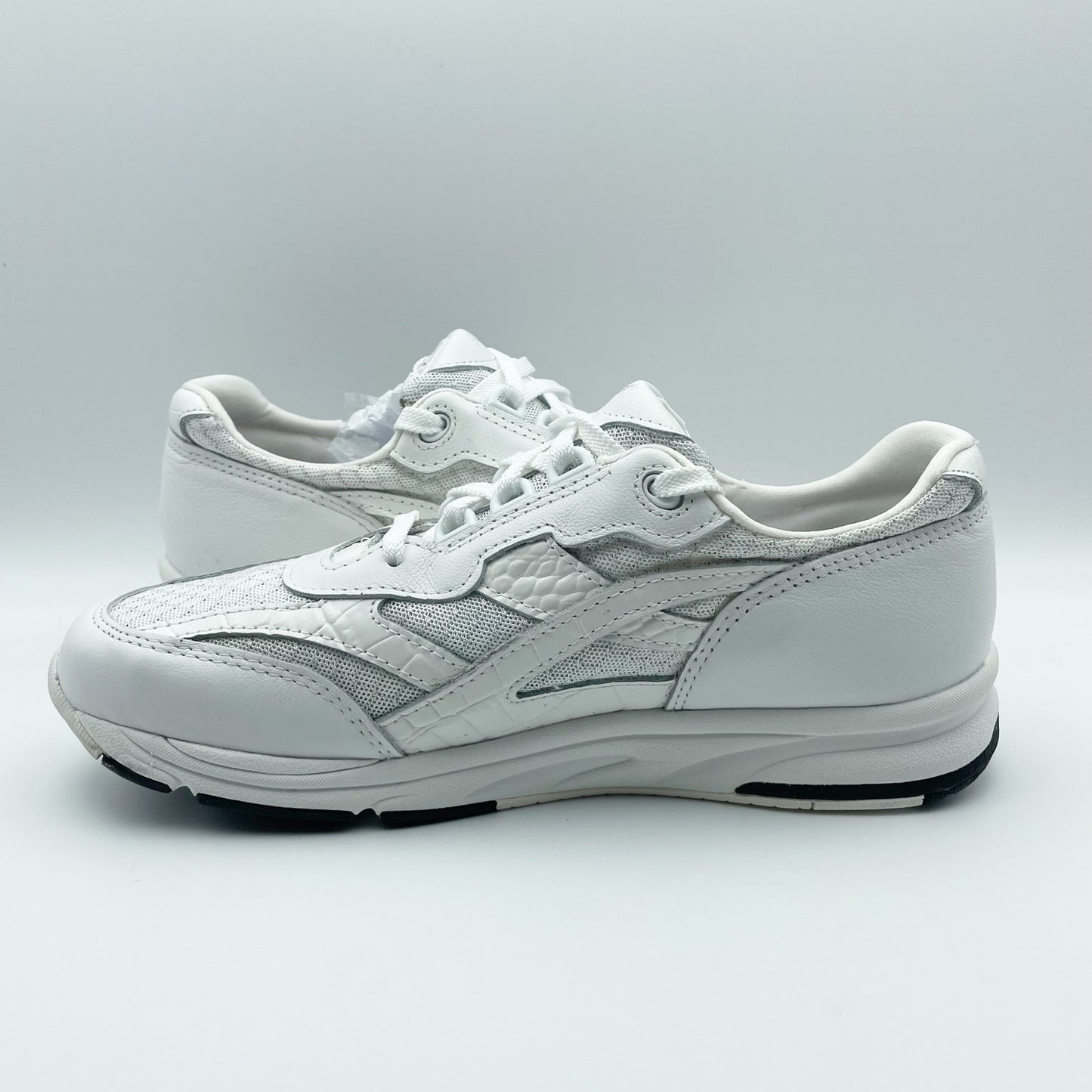 SAS Women's Tour Mesh Comfort Walking Sneaker US 9 N EU 39-40 White