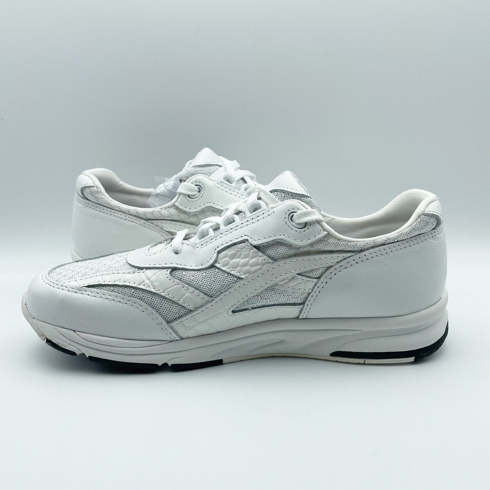 SAS Women's Tour Mesh Comfort Walking Sneaker US 9 N EU 39-40 White