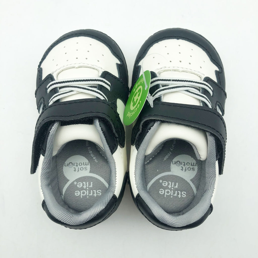 Stride Rite Baby Toddler Boys SM Waverly Sneakers 3 Wide Shoes Black White NIB