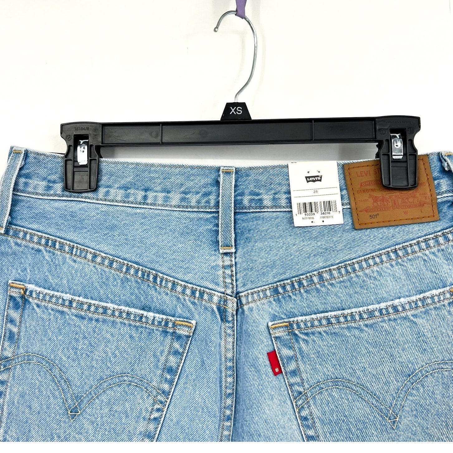 LEVI'S Womens 501 Original Fit Denim Shorts Size 28 US 6 Blue 56327-0086 NWT