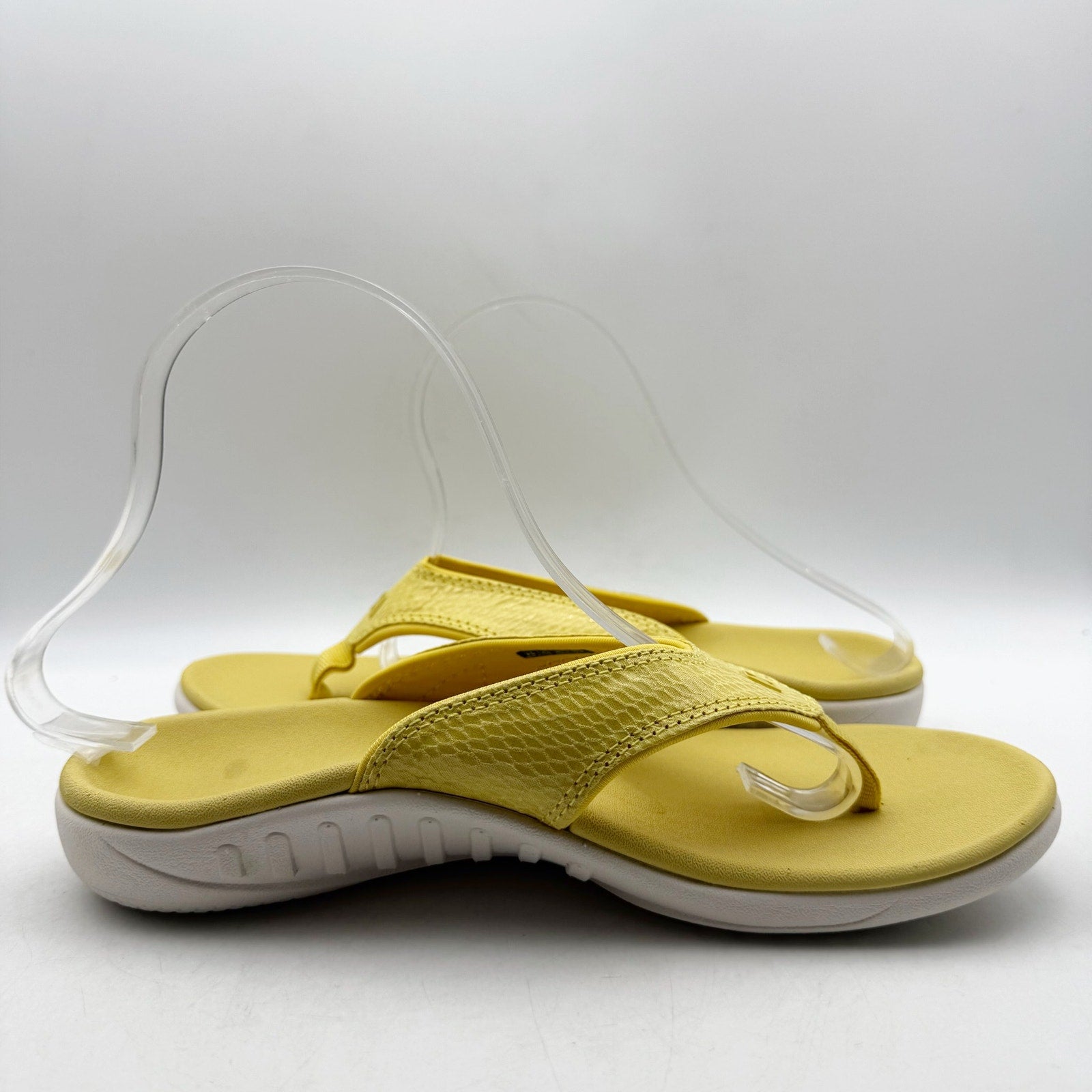 Spenco Womens Yumi Gecko Sandals US 8 WIDE Sundress Yellow Flip Flop NWOB