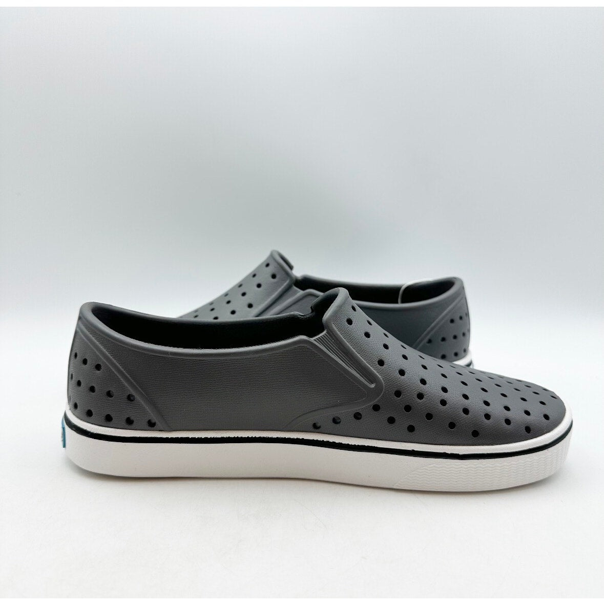 NATIVE Adult Miles Summer Sneaker Mens 5 Womens 7 Dublin Grey Shell White NWOB