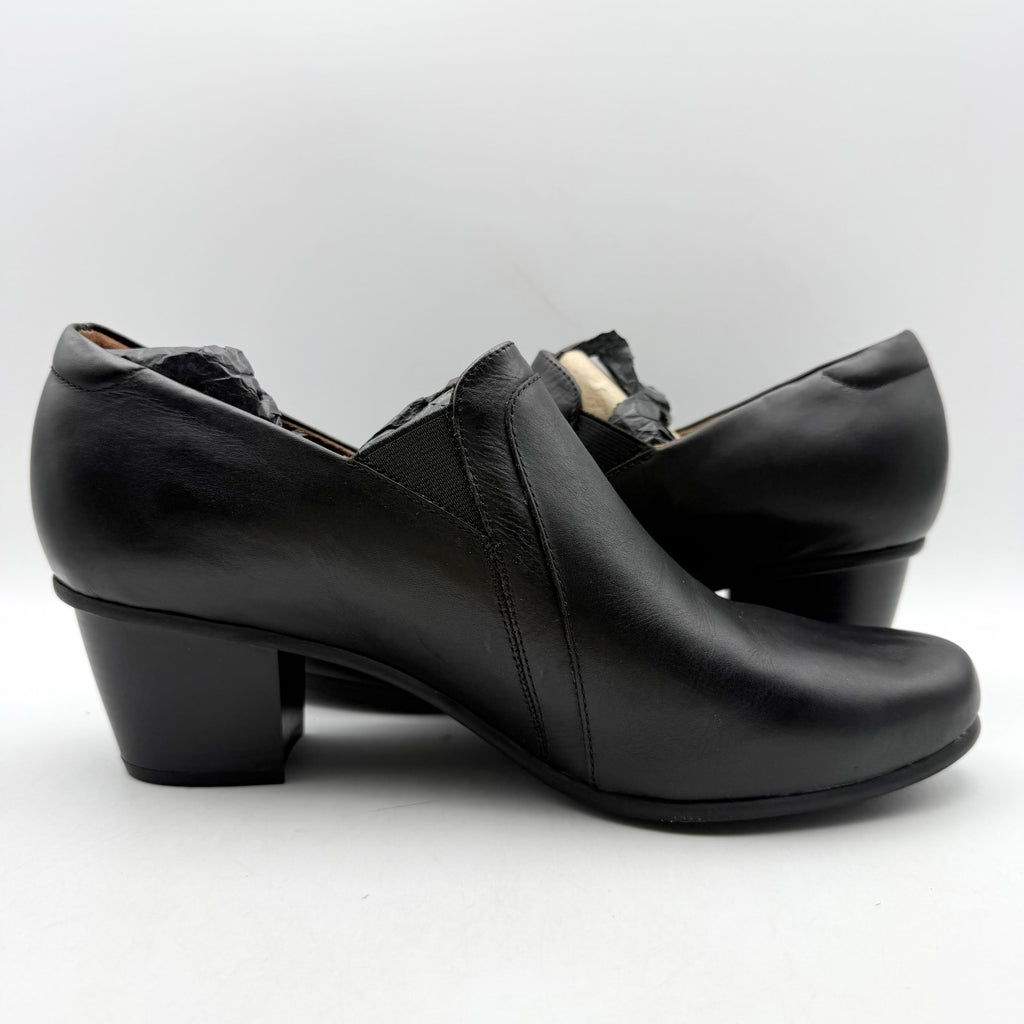 Cobb Hill Womens Winny Pumps US 11 Wide Black Leather Slip On NWOB