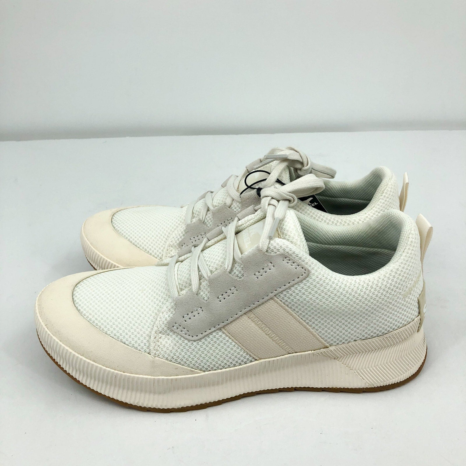 SOREL Women's Out N About III Low Sneaker 10.5 White Waterproof NWOB