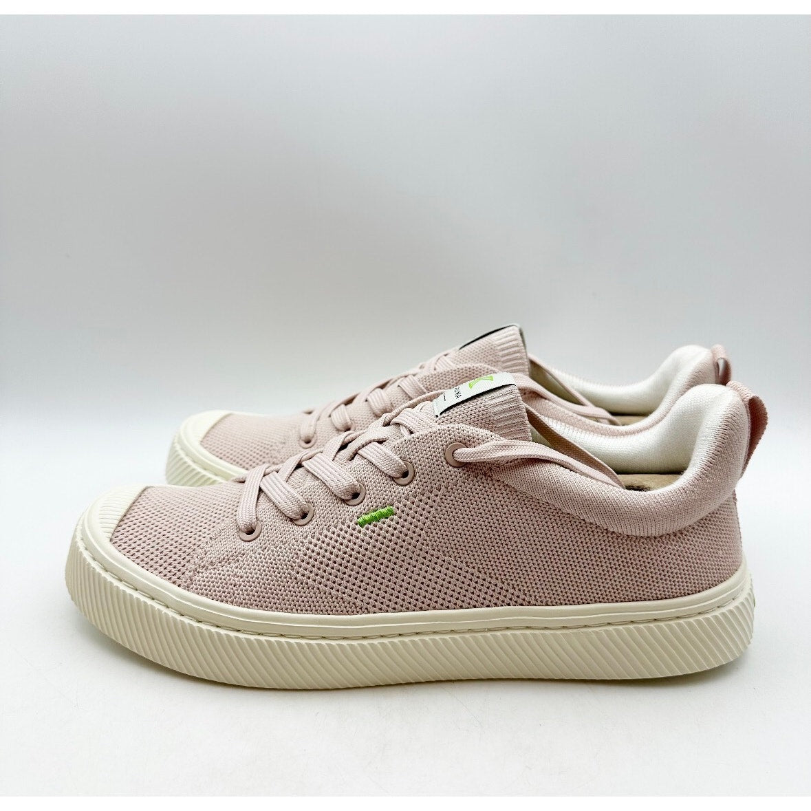 Cariuma Womens IBI Low Sneakers Size 9 Pink Rose Bamboo Knit NIB
