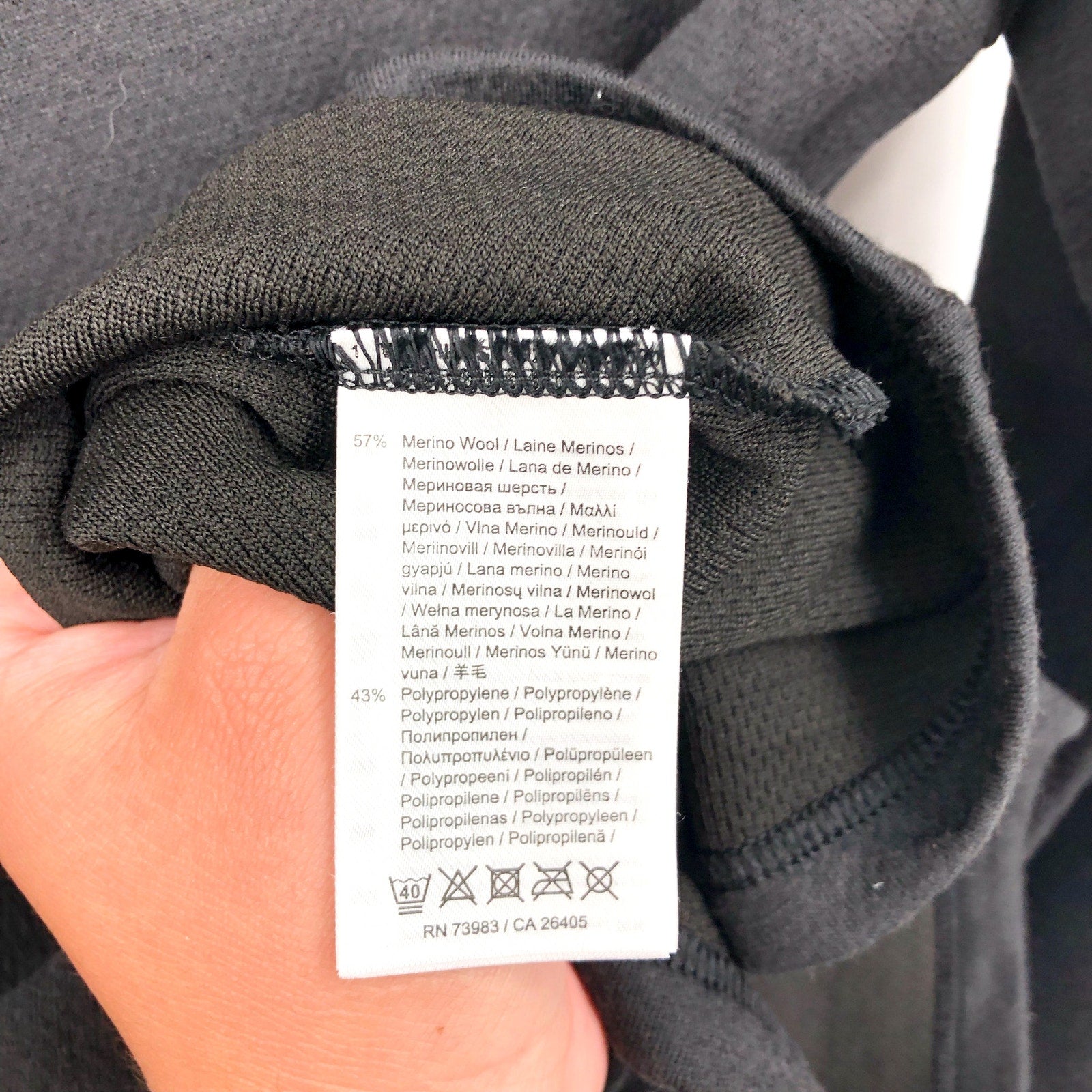 HELLY HANSEN Men's Lifa Merino Midweight Hoodie Small Black Long Sleeve NWT