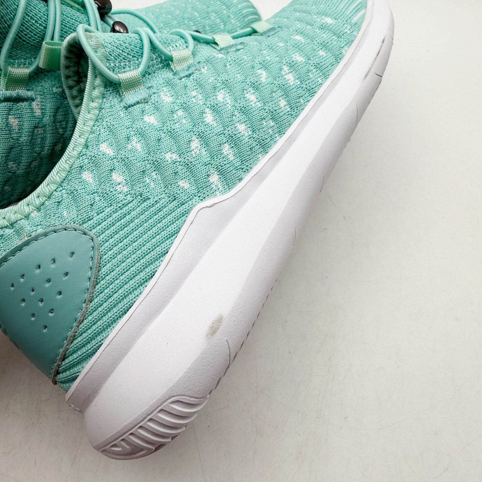 Propet Womens Travelbound Sneakers US 6 M Icy Mint Blue Bungee NIB