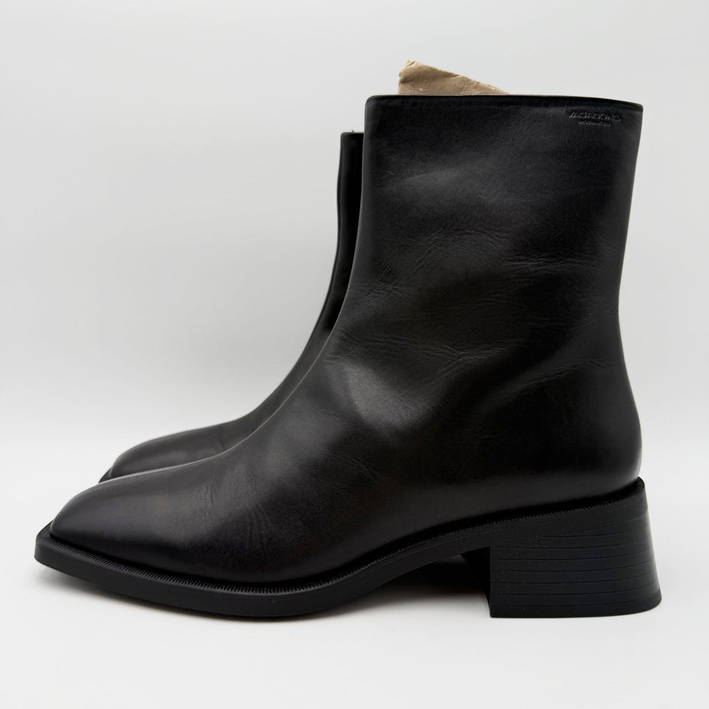 Vagabond Shoemakers Womens Blanca Ankle Boots Size 10 EU 41 Black Leather NIB