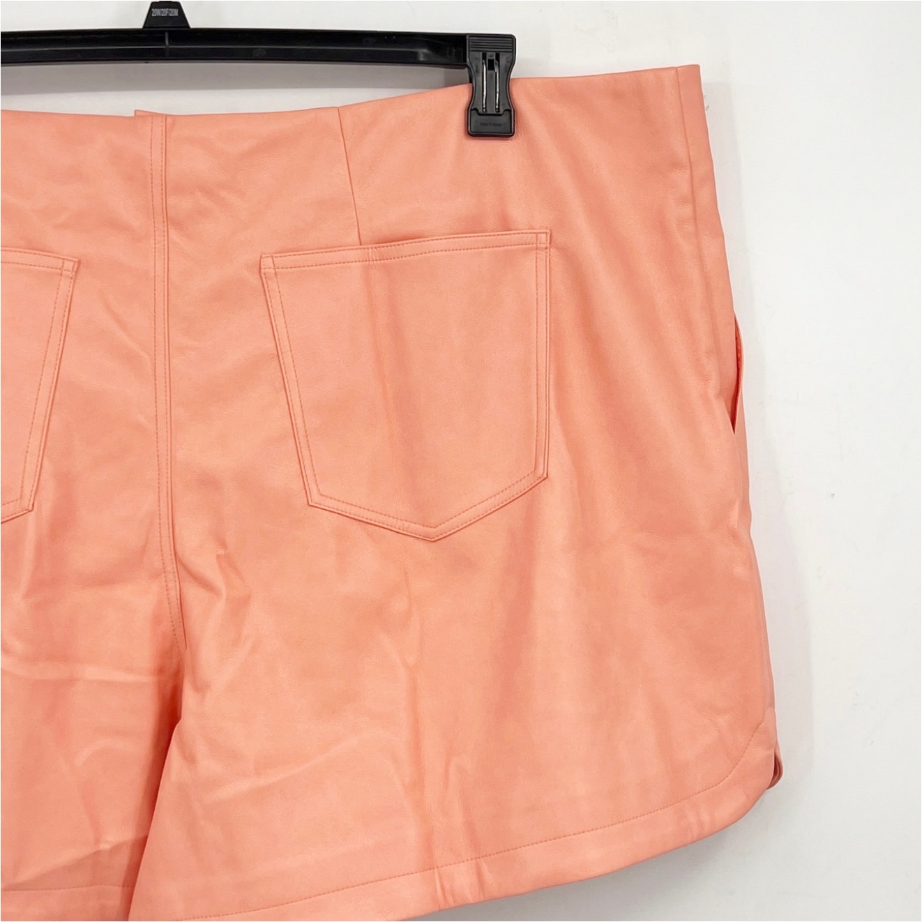 AVEC LES FILLES Women's Pleated Faux Leather Shorts 3X Peach Lined NWT