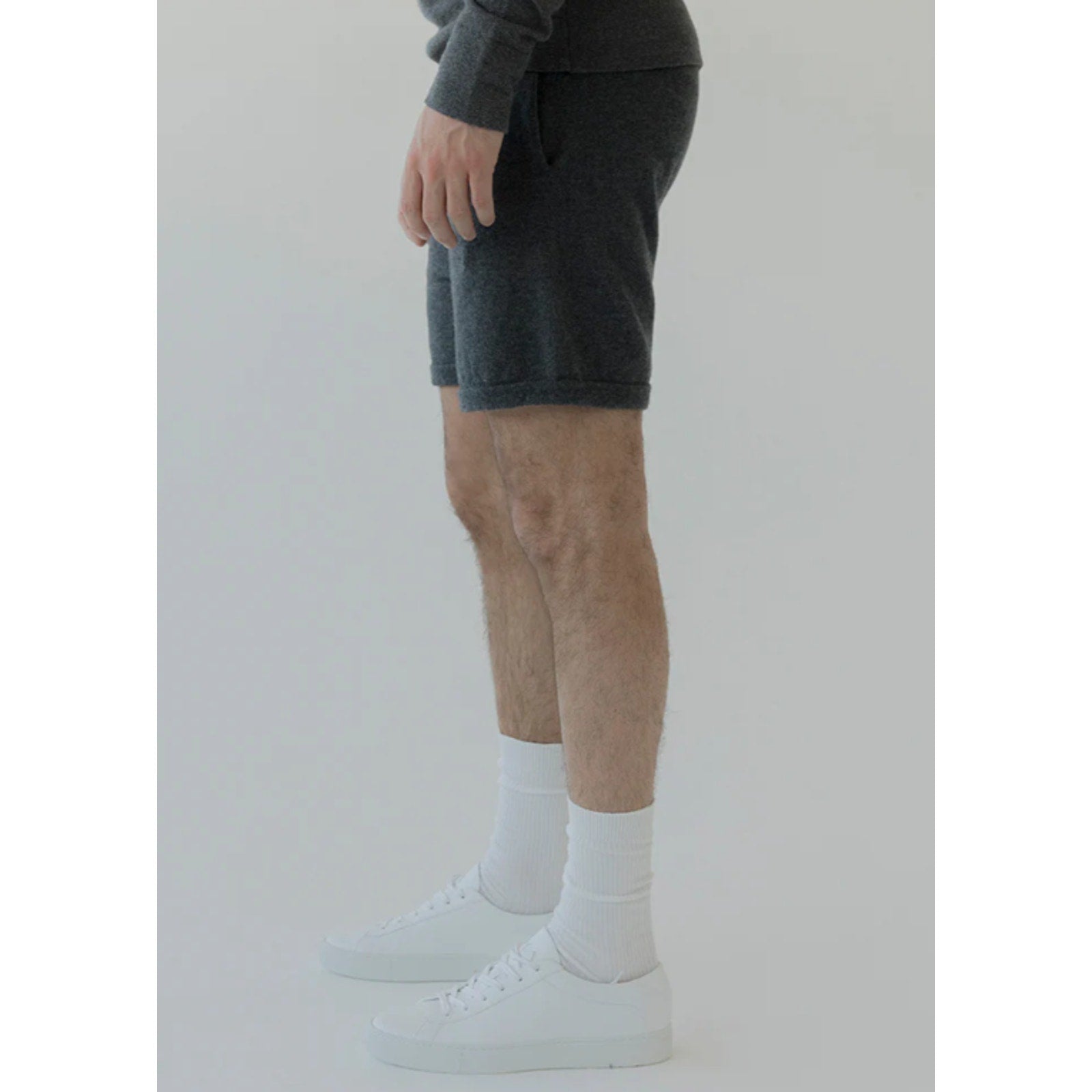 ACTIVE CASHMERE Men's Seamless Weight Fitted Cashmere Short XL Black NWT