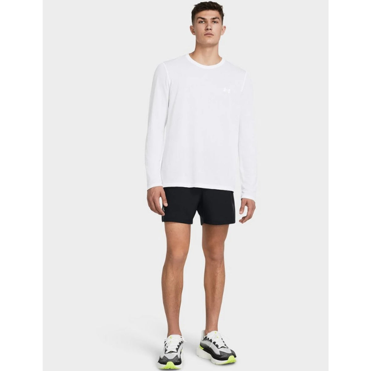 UNDER ARMOUR Men's UA Launch Athletic Shorts Medium Black 5'' Inseam NWT