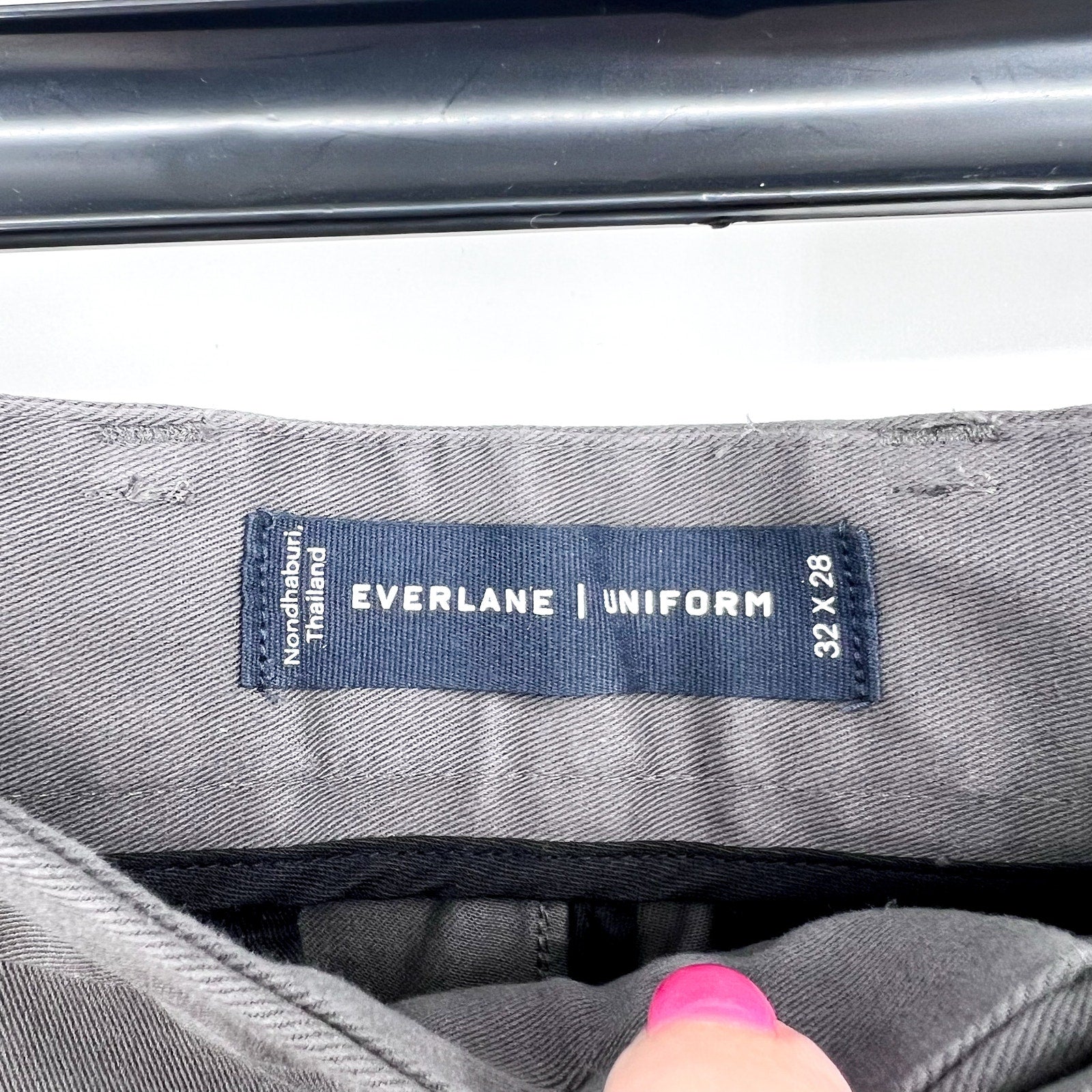 EVERLANE Uniform Mens Performance Chino Pants 32x28 Slate Grey Athletic Fit NWT