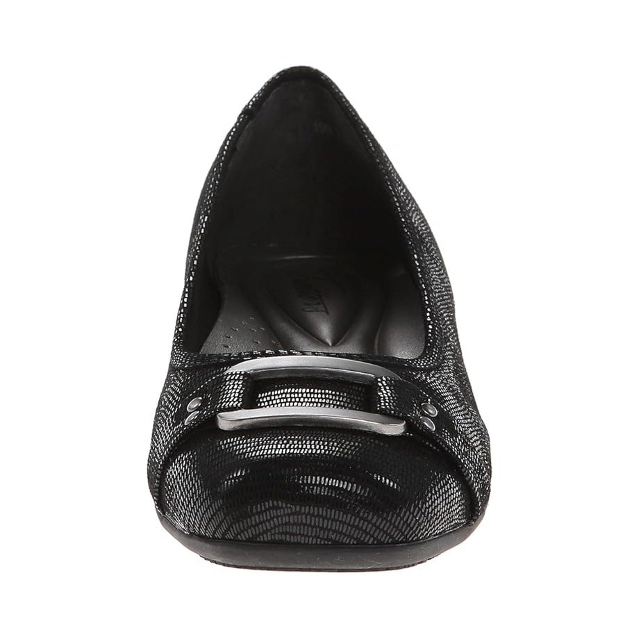 Trotters Womens Sizzle Flats US 7 Narrow EU 37.5 Black Leather Slip On NWOB
