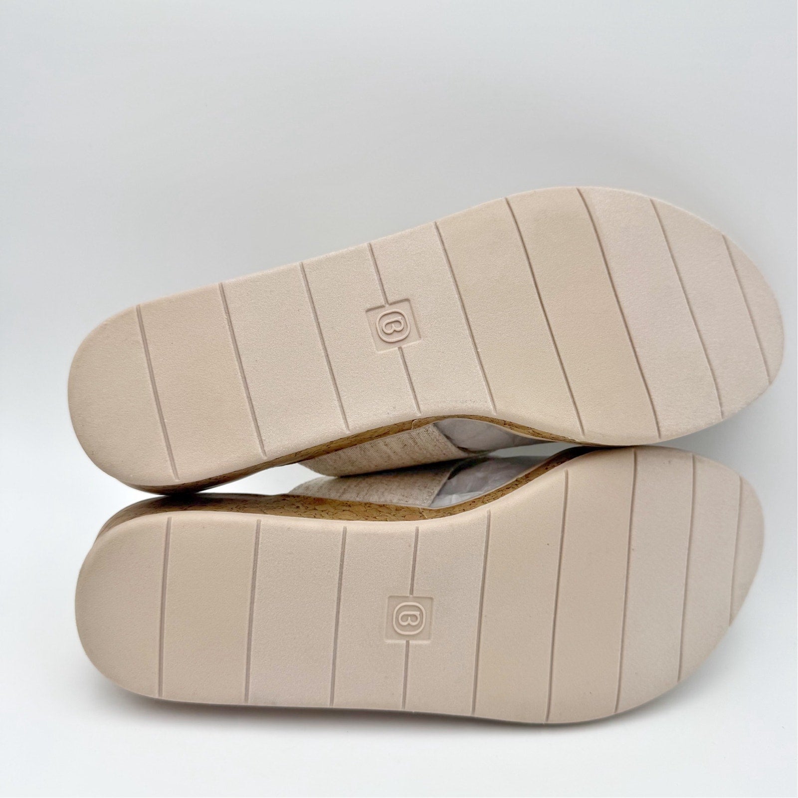 Bzees Womens Bay Wedge Sandals US 10 M EU 41 Beige Tan NIB