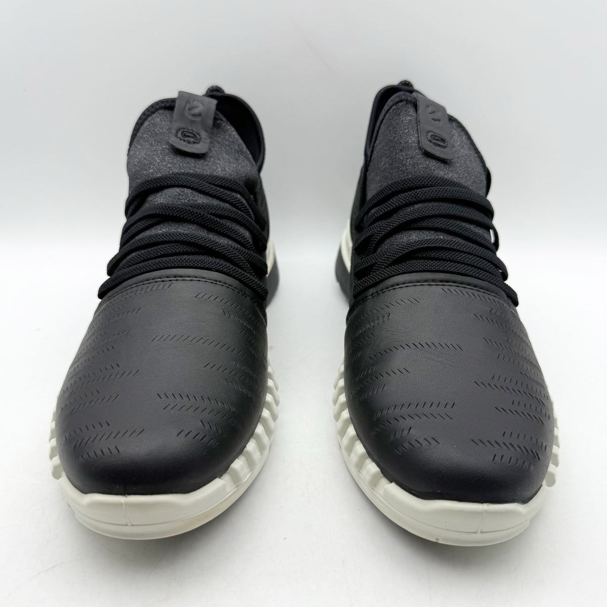 ECCO Womens Zipflex Low Boot EU 41 US 10.5 Black Grey Athletic NIB