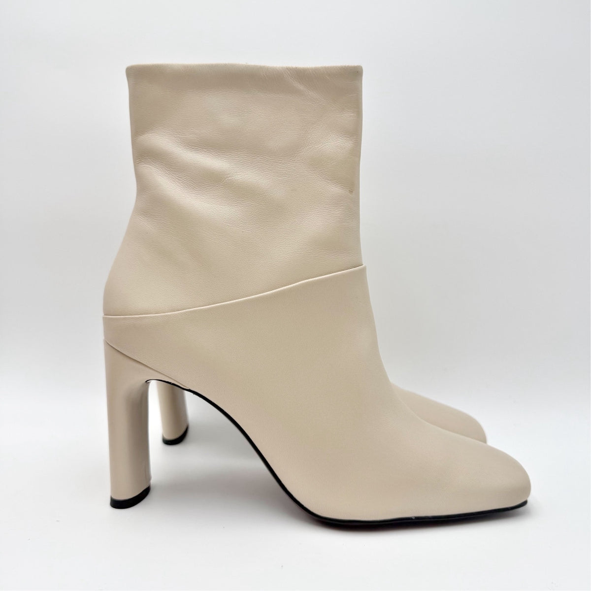 Franco Sarto Womens Flexabooty Ankle Boots Size 8.5 M Cream Leather Heels NIB