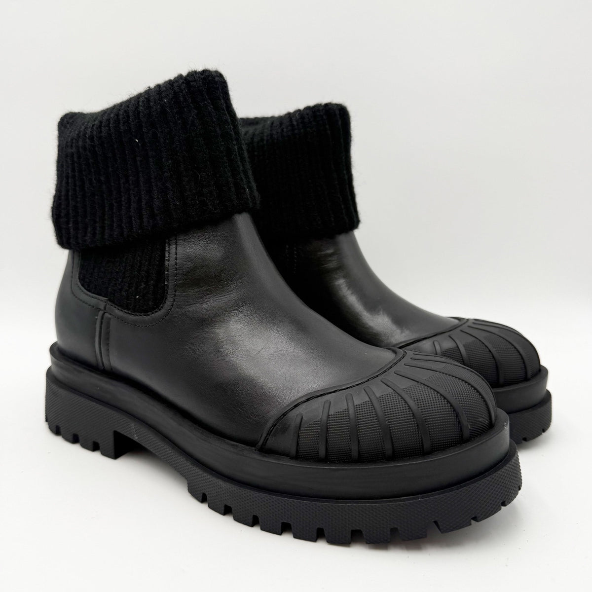 Sam Edelman Womens Steele Chelsea Boots Size 7 M Black Knit Leather NIB