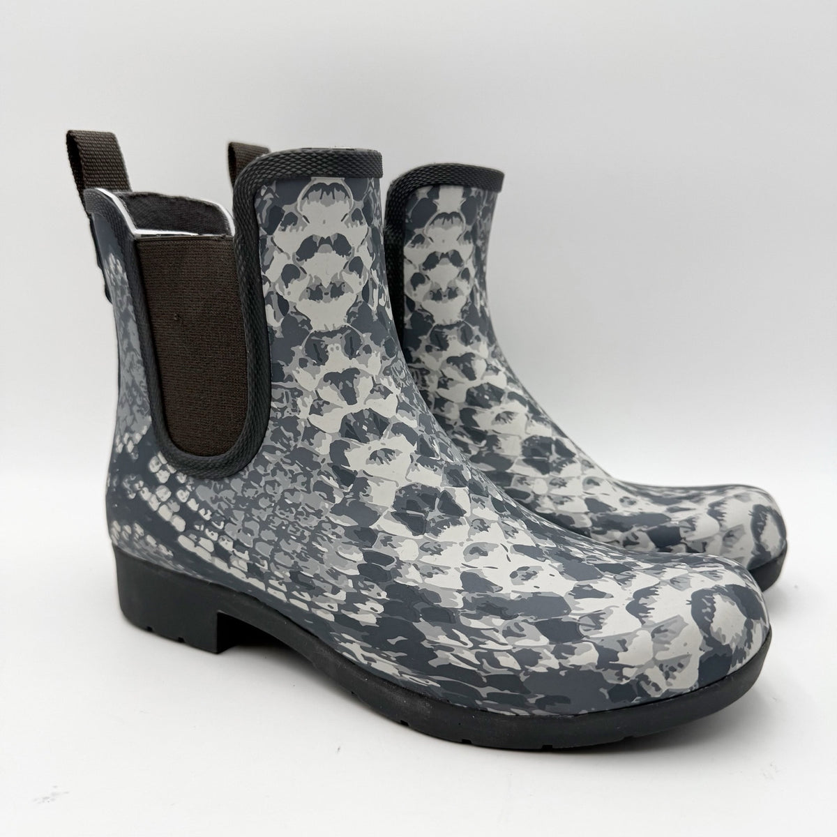 Chooka Womens Eastlake Chelsea Rain Ankle Boot Size 6 Grey Snake Waterproof NWT
