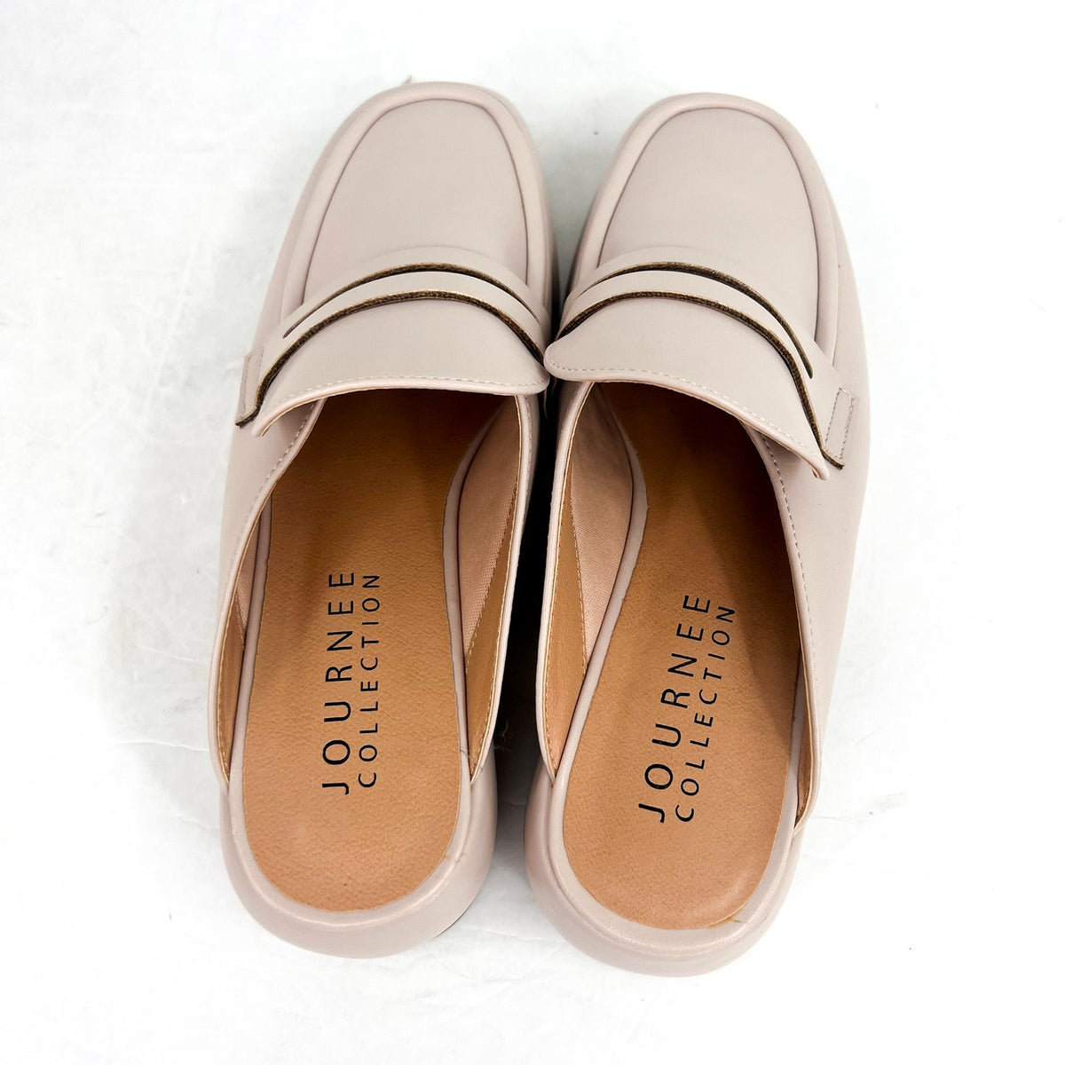 JOURNEE COLLECTION Women's Antonina Platform Loafer Mule Size 6.5 Cream Bone NIB