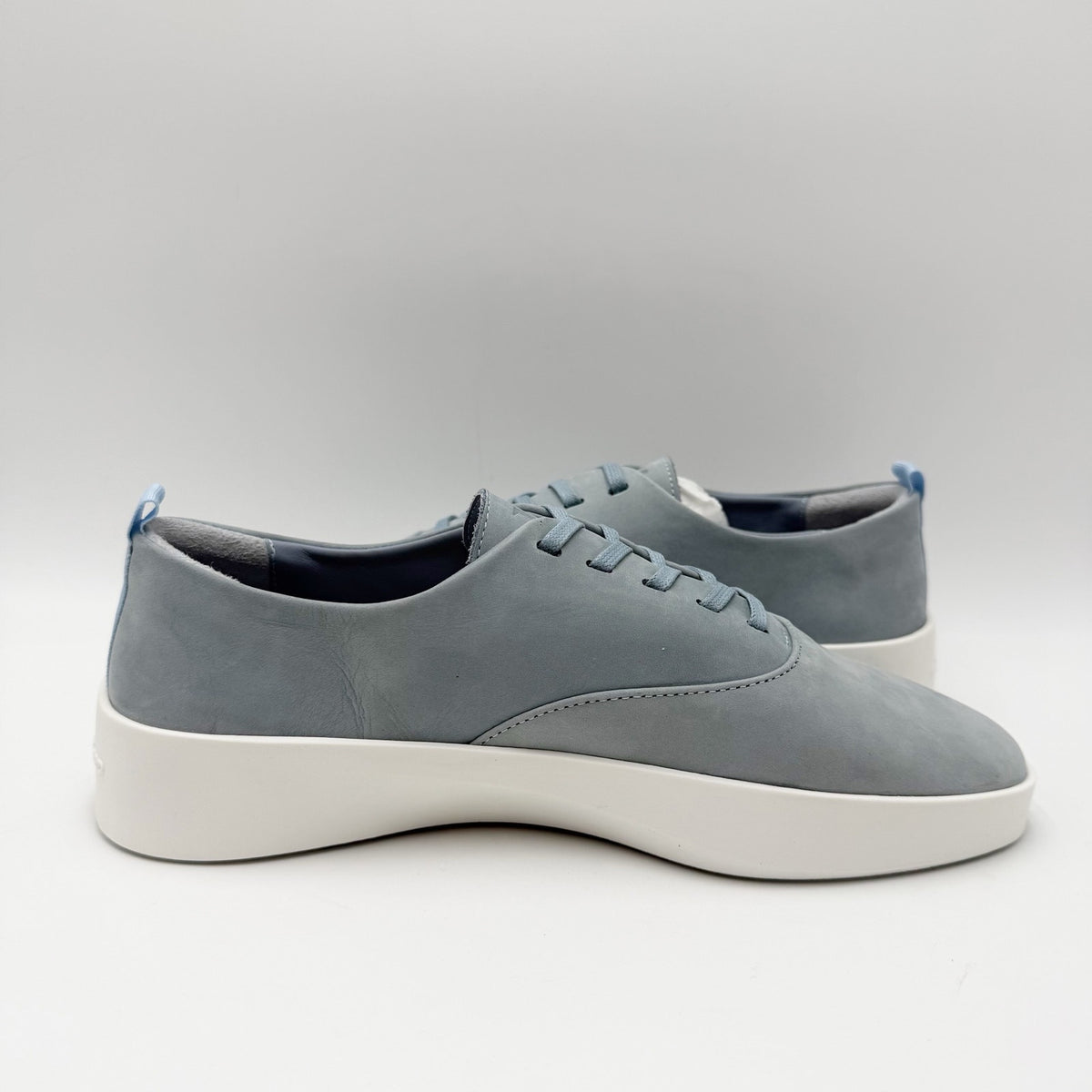 Wolf & Shepherd Cruise Lace Up Sneakers Mens 7.5 Womens 9 Blue Leather NIB