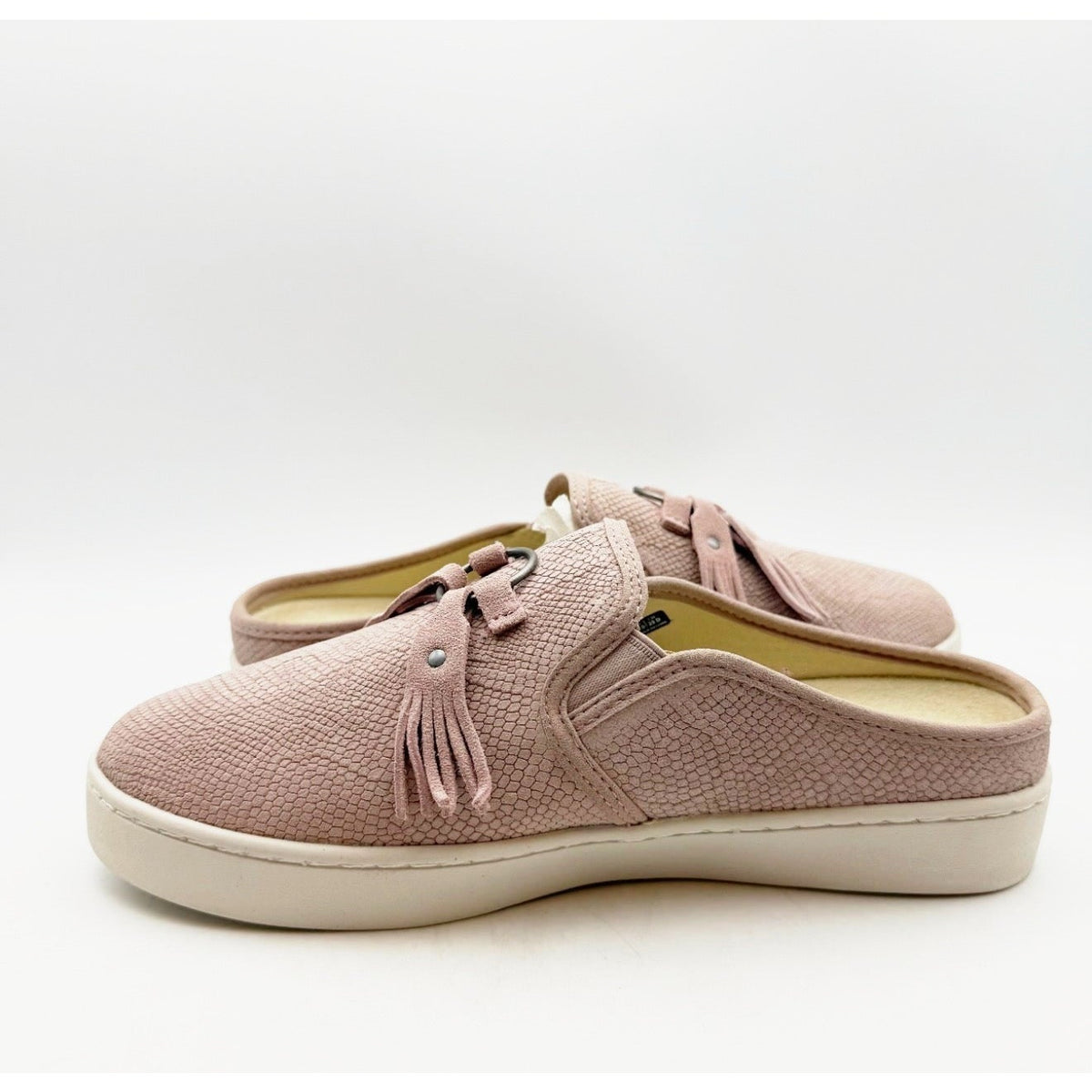 Spenco Women's Bindie Slip On Shoes Size 8 Wide Blush Pink Embossed Suede NIB