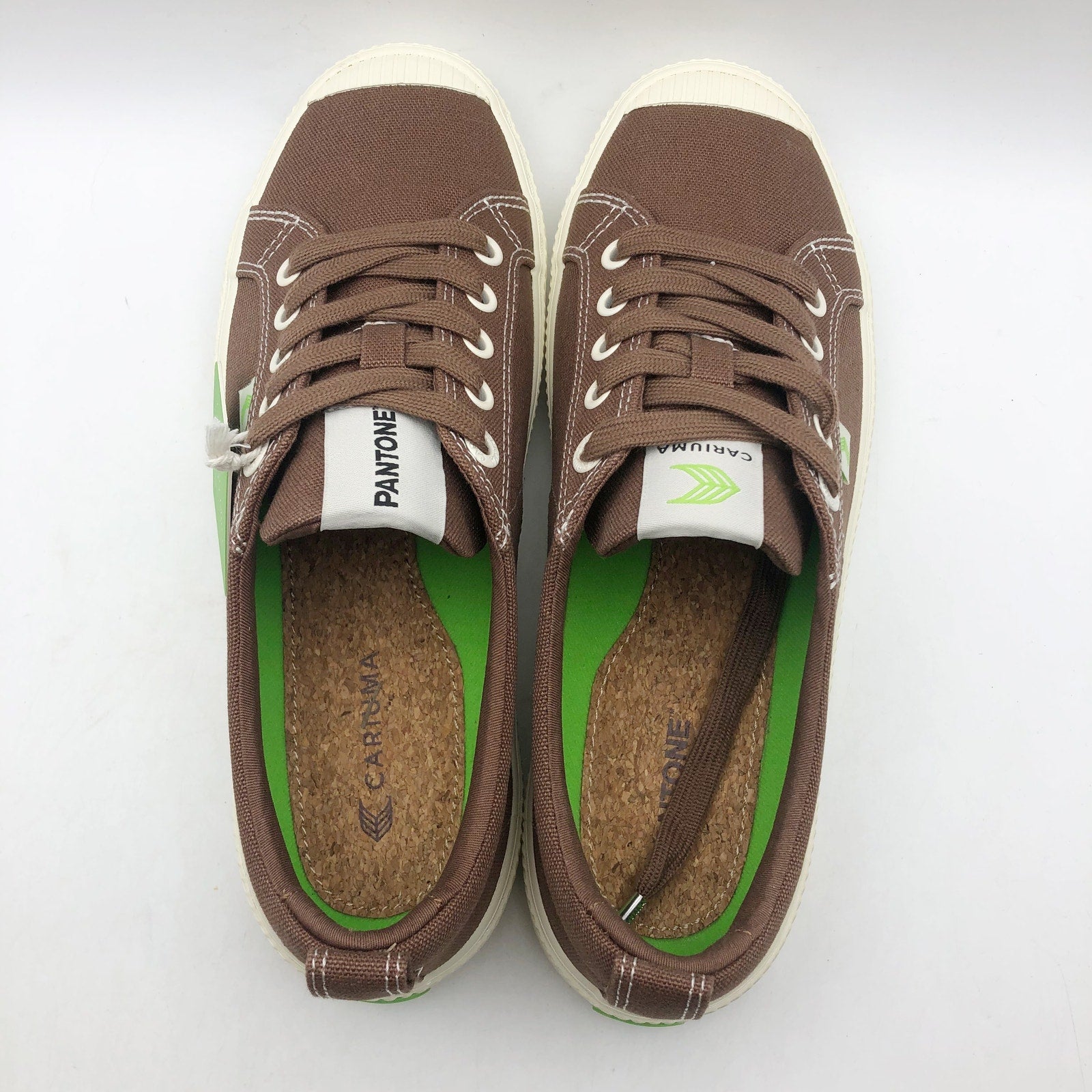 Cariuma Womens OCA Low Canvas Sneaker Size 9 Brown Pantone Contrast Thread NIB