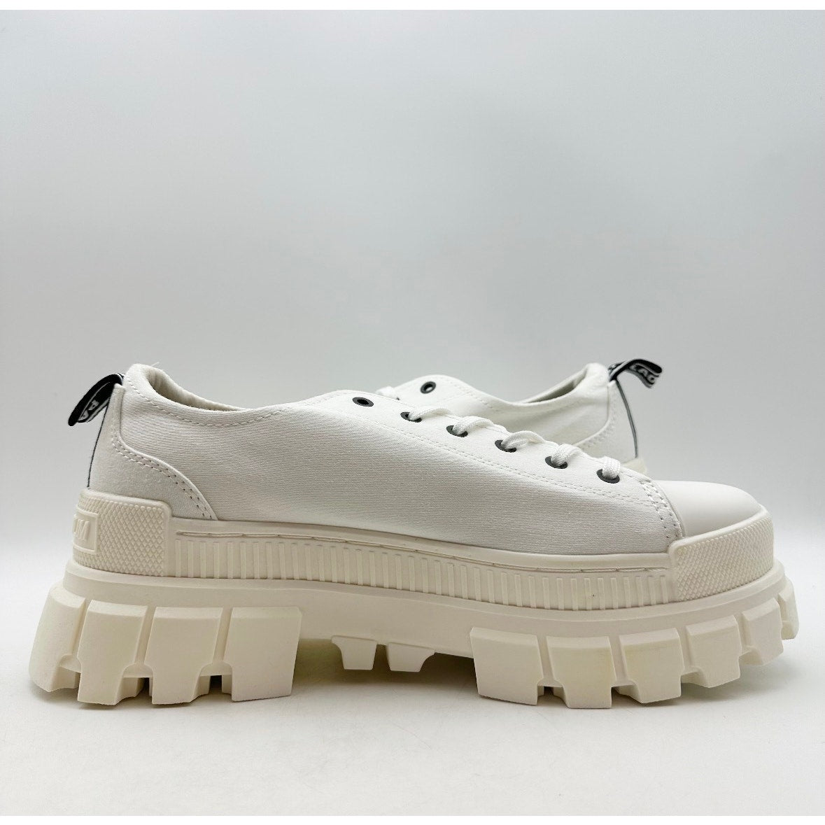 Palladium Womens Revolt Lo TX Platform Casual Sneakers Size 10 White NWOB
