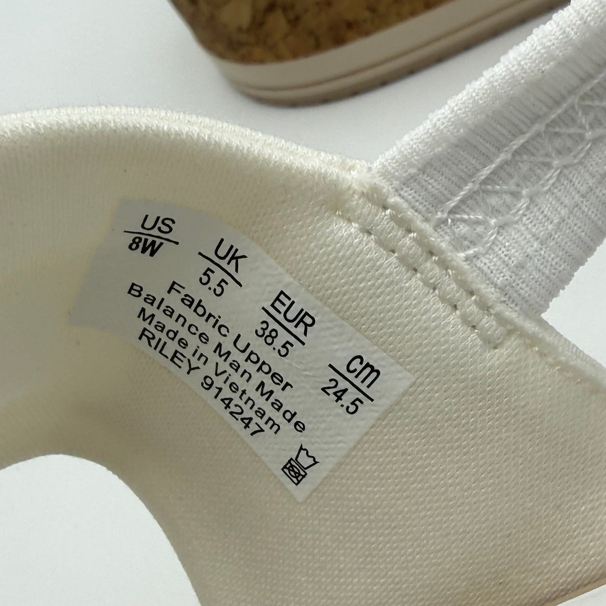 Bzees Womens Riley Slingback Wedge Sandals Size 8 Wide EU 38.5 White NIB