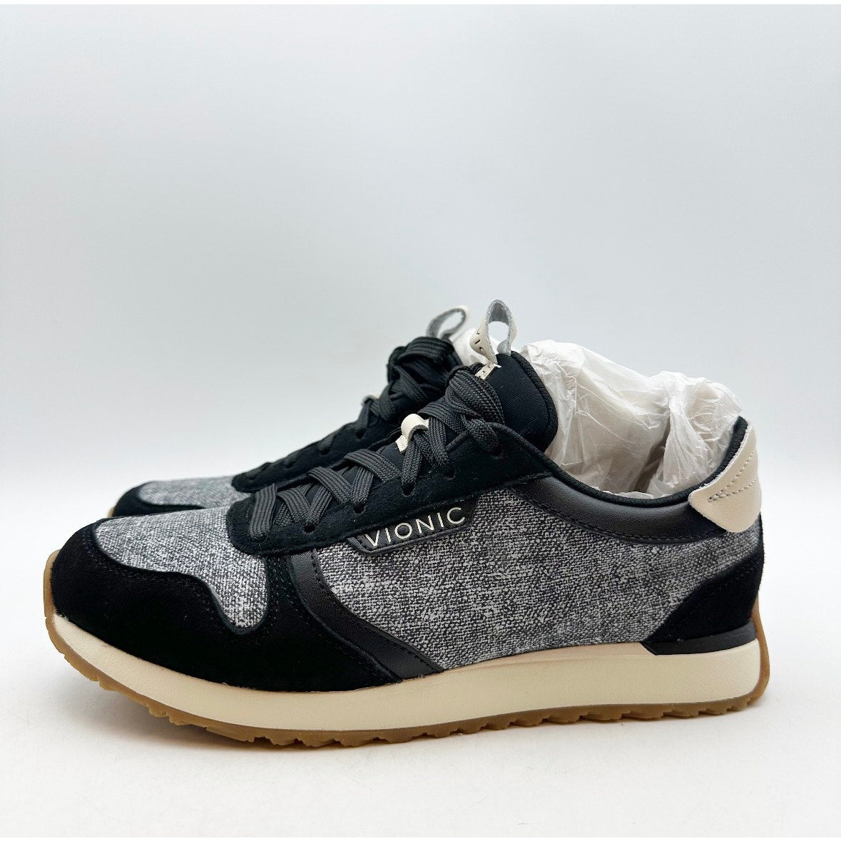 Vionic Womens Monarch Casual Sneakers Size 6 EU 36 Ivory Black Suede NIB