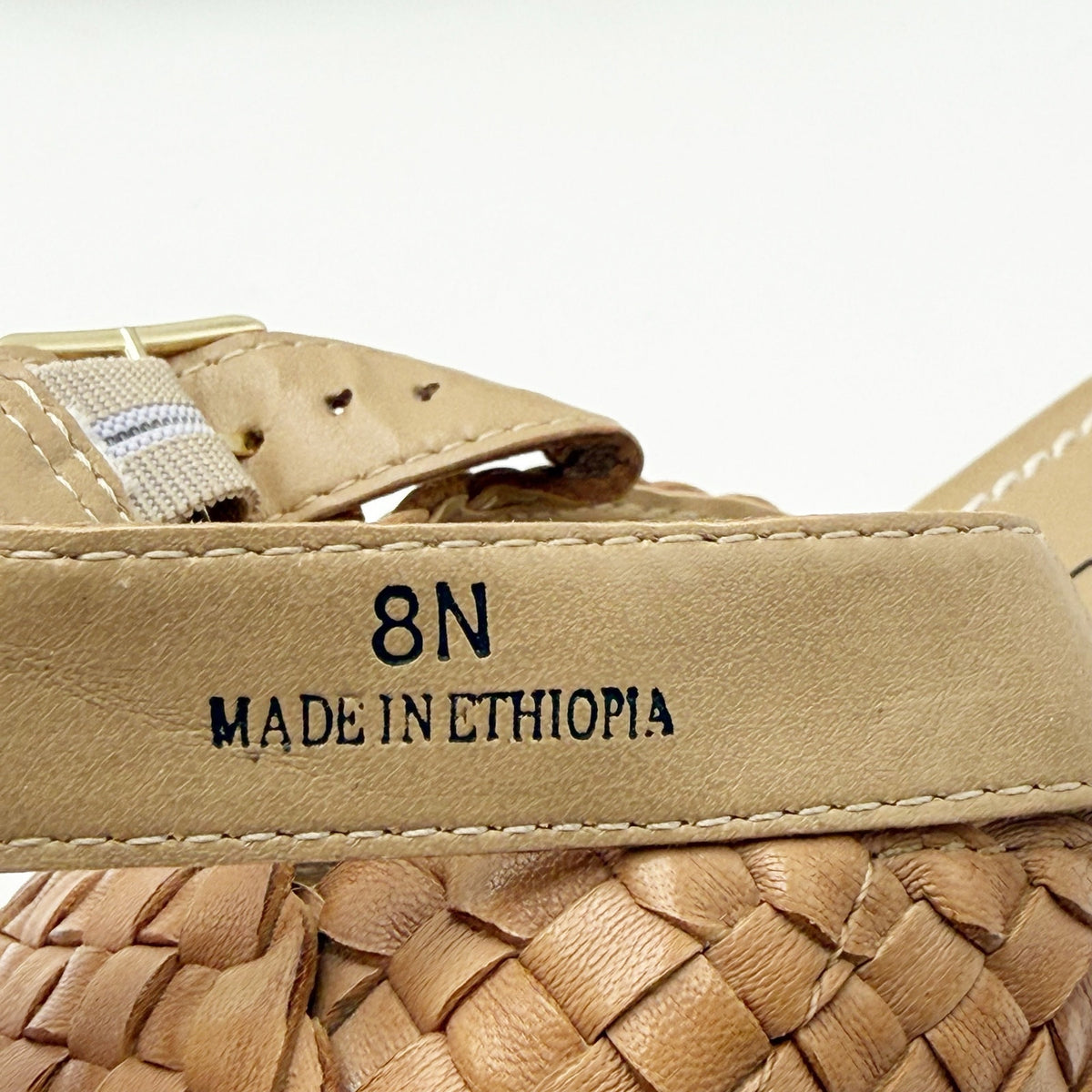 Vaneli Womens Tagus Sandals US 8 Narrow Camel Brown Burnished Woven Leather NIB