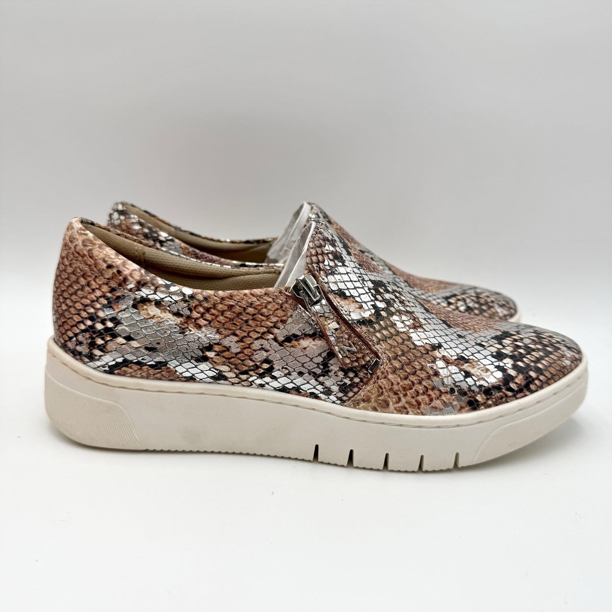 Naturalizer Womens Hawthorn Sneakers Size 7.5 Wide Tan Snake Leather Slip On NIB
